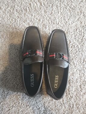 GUESS Black Leather Men’s Slip-On Loafers with Red Stripe Accent